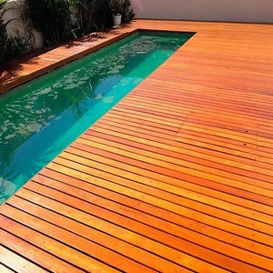 Deck de Piscina