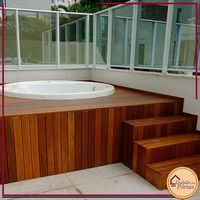 Deck de Madeira com Escada Deck de Madeira com Escada